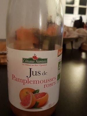 Jus de pamplemousse rose